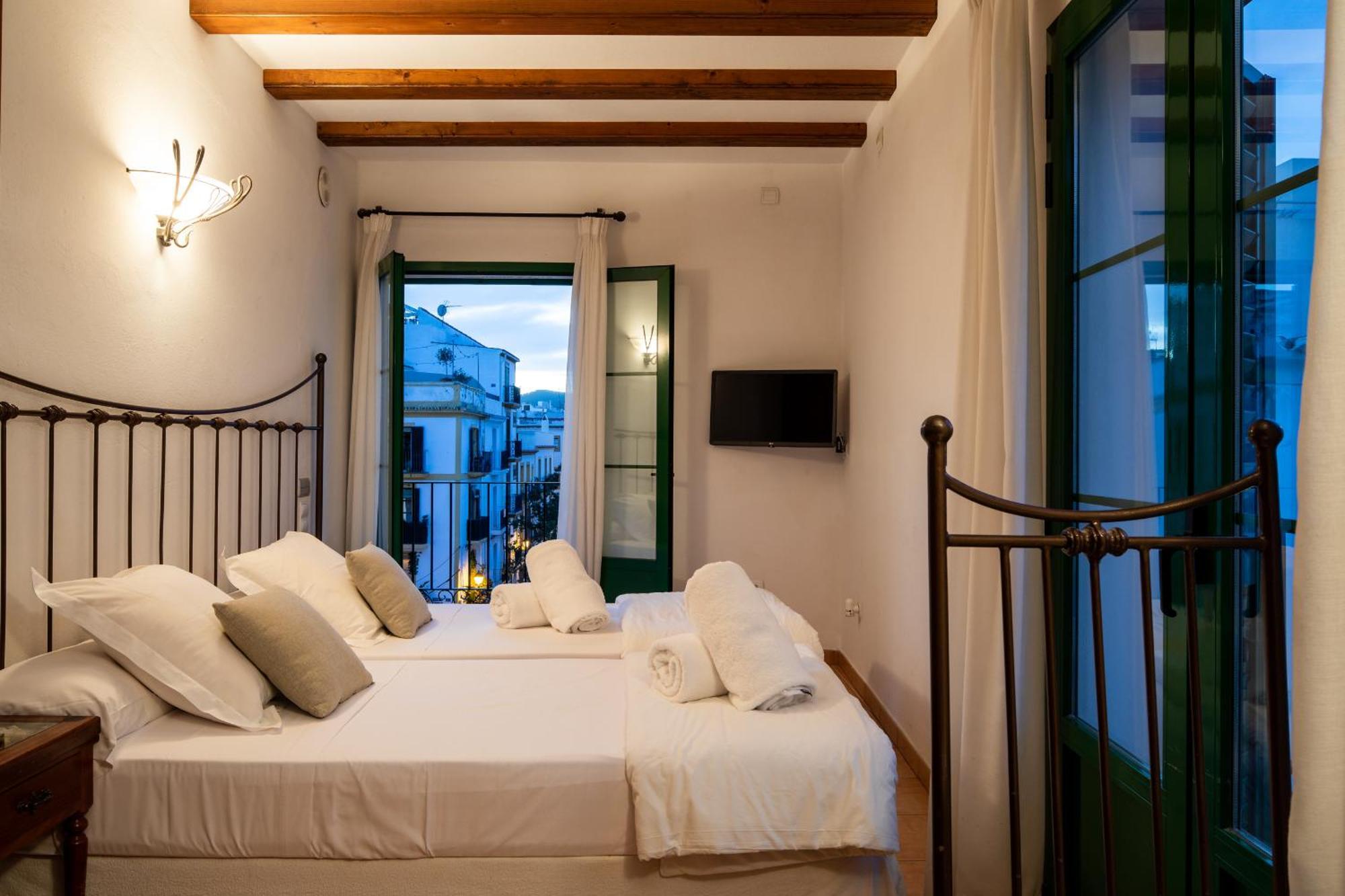 Apartamentos Mariano Ibiza Exterior foto